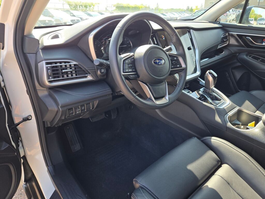 2023 Subaru Outback Limited photo 17