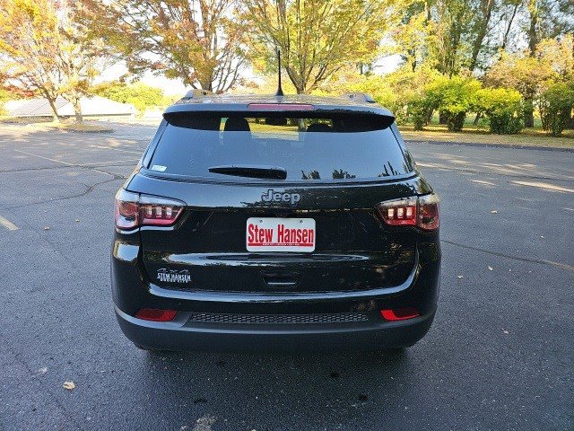 2026 Jeep Compass Latitude Altitude photo 4