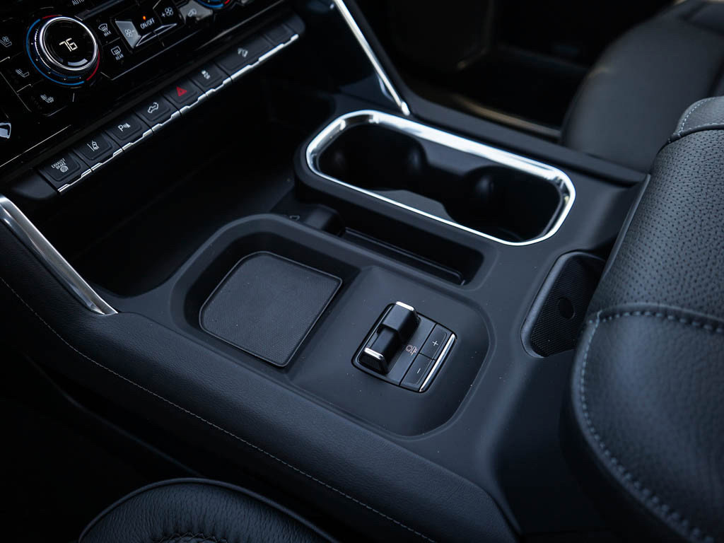 2025 Gmc Sierra 3500 HD Denali photo 24