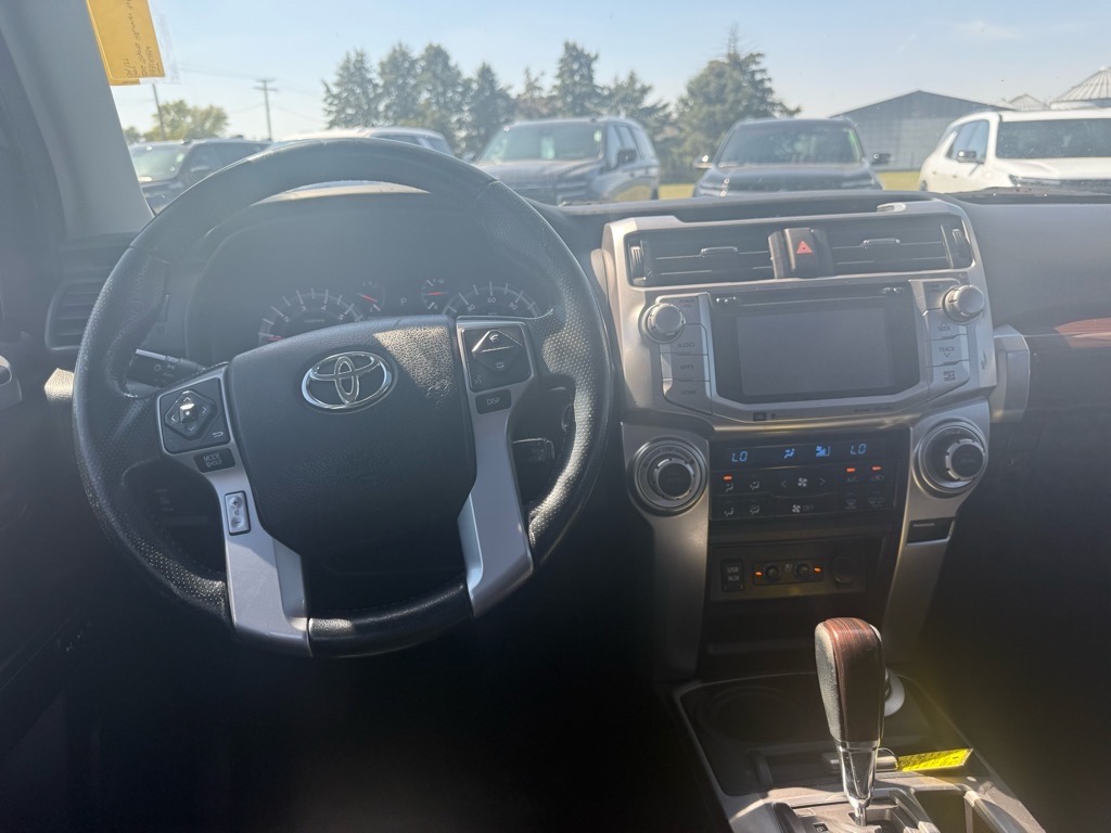 2016 Toyota 4Runner Limited photo 13