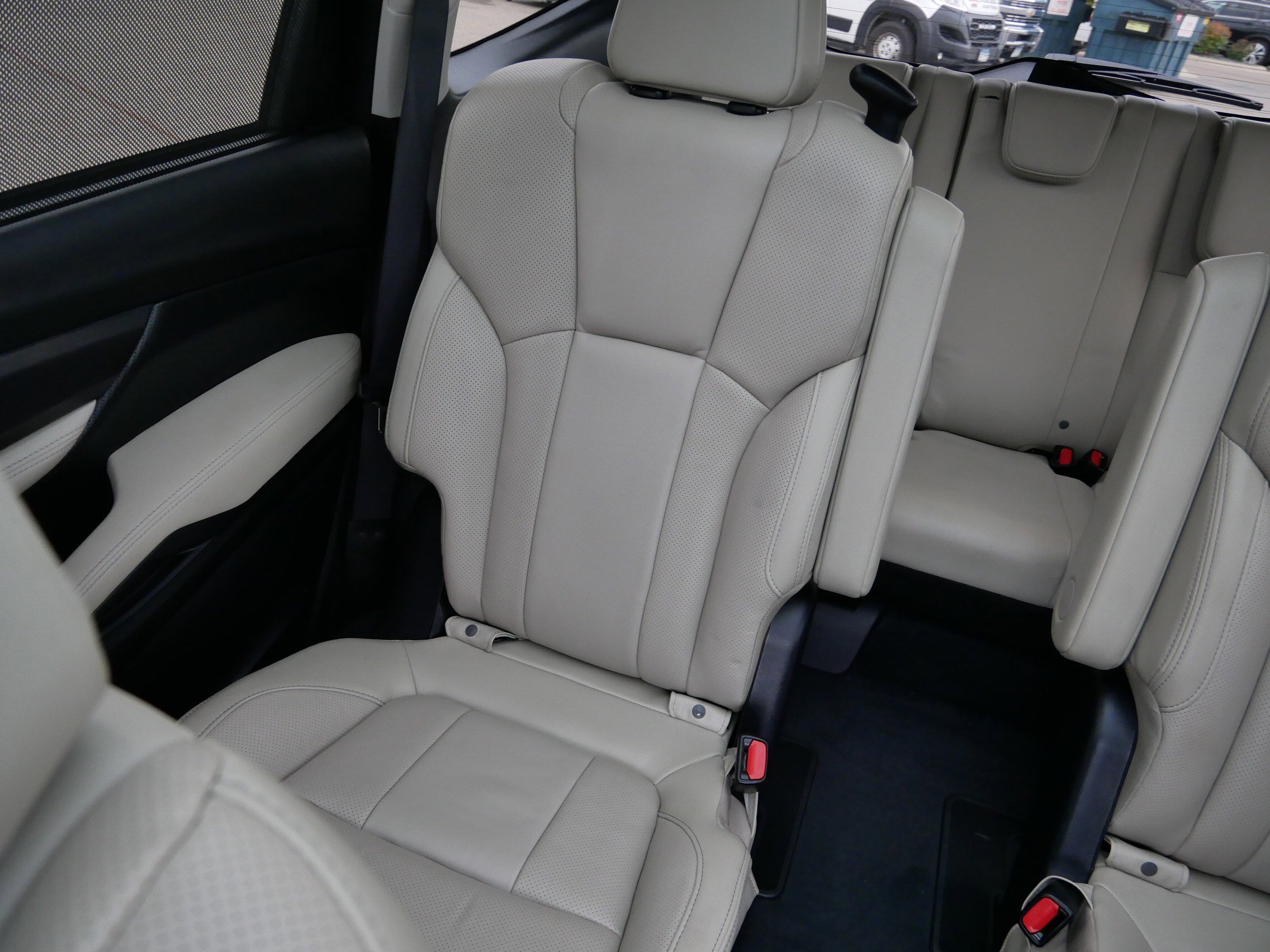 2022 Subaru Ascent Limited photo 12