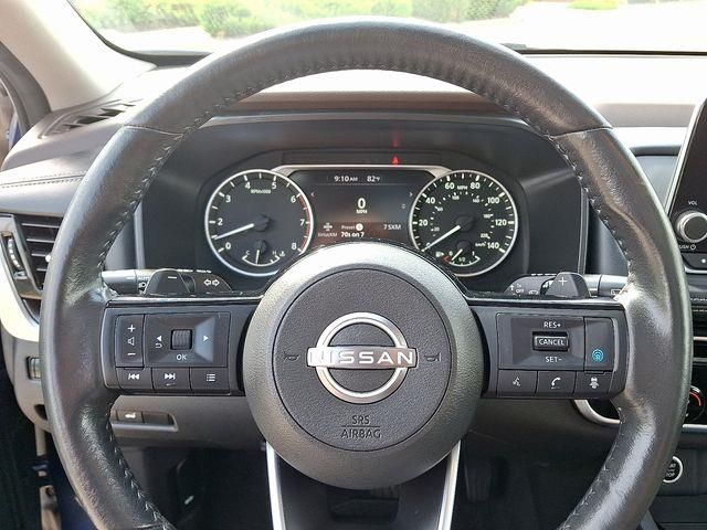 2022 Nissan Rogue SV photo 19