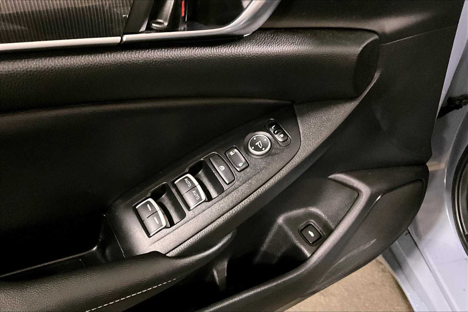 2022 Honda Accord Sport photo 34