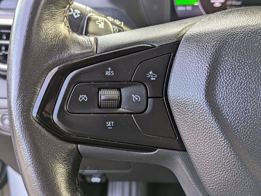 2022 Chevrolet Bolt EUV Premier photo 13