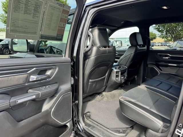 2024 Ram 1500 Laramie photo 30