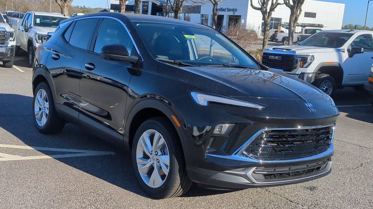 2025 Buick Encore GX Preferred photo 2