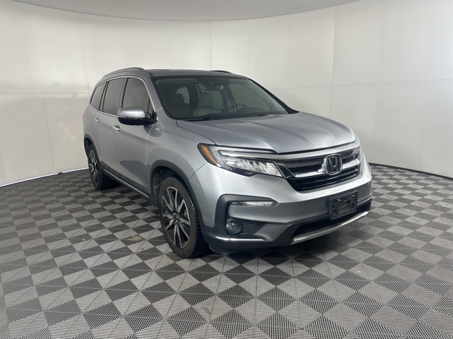 2019 Honda Pilot Touring photo 2