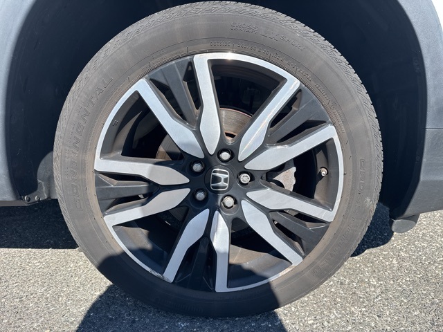 2022 Honda Pilot Touring photo 9