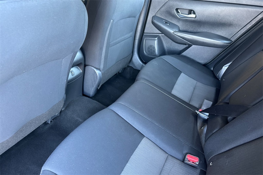 2021 Nissan Sentra SV photo 13