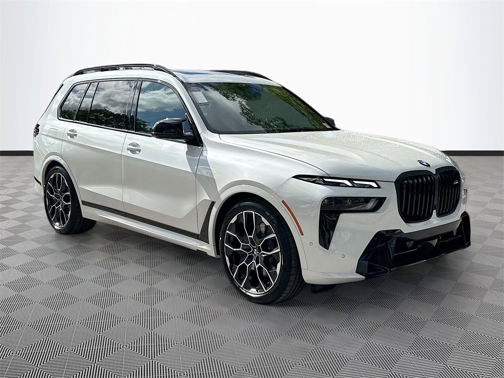 2026 BMW X7 M60i's photo
