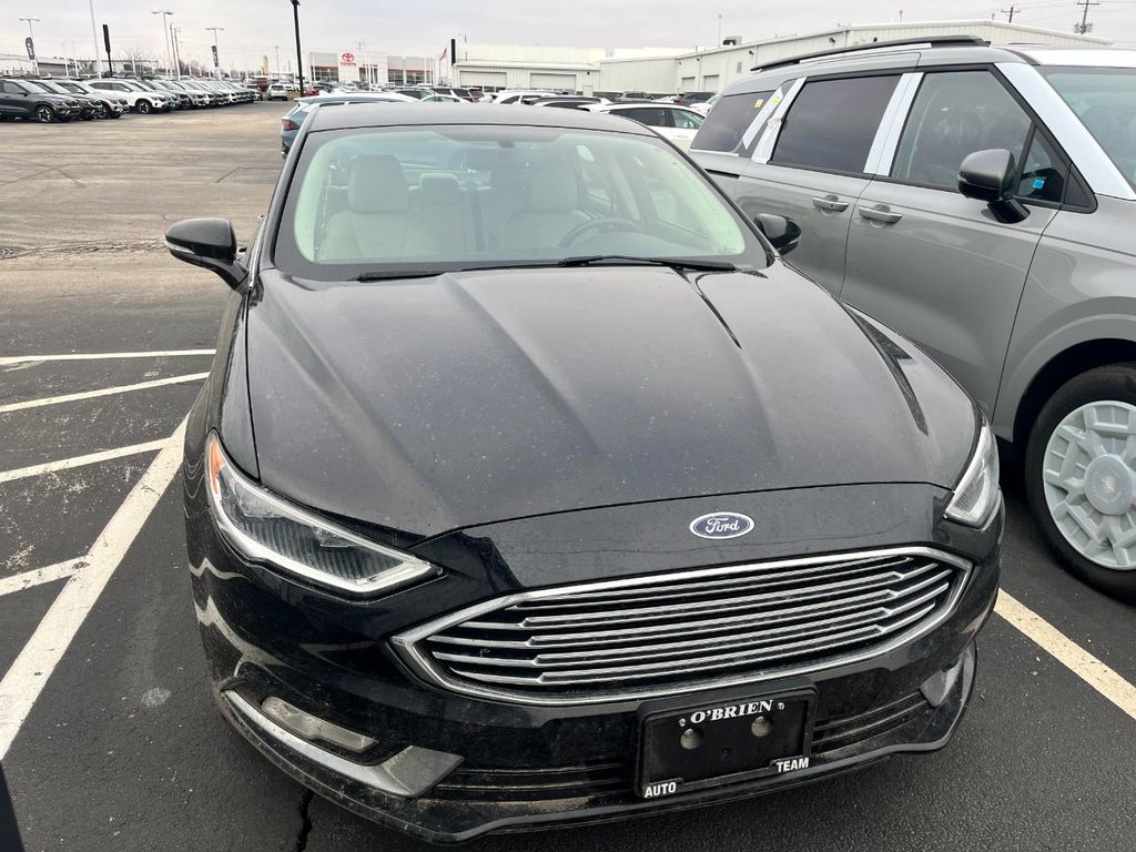 2018 Ford Fusion Hybrid Titanium's photo