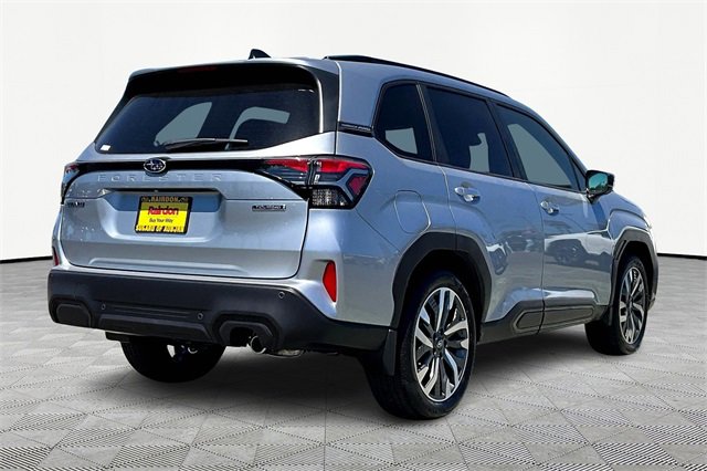 2025 Subaru Forester Touring photo 15