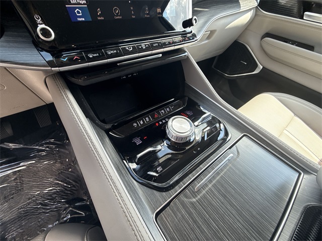 2023 Jeep Wagoneer Series III photo 17