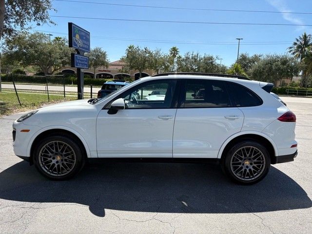 2017 Porsche Cayenne Platinum Edition photo 3