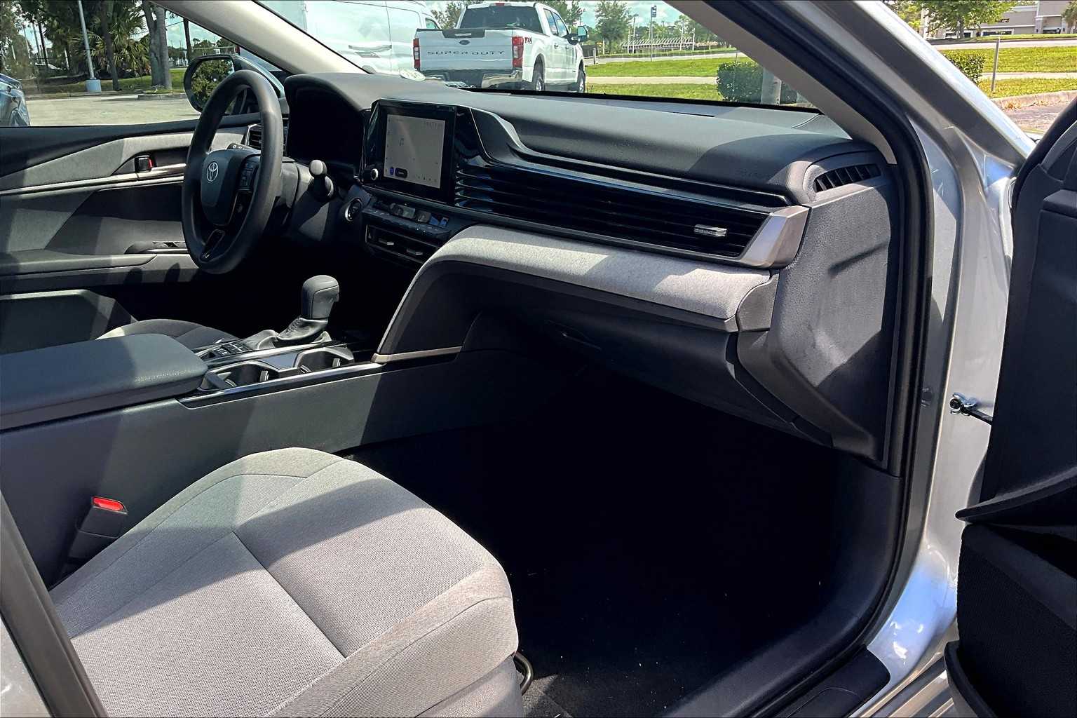 2025 Toyota Camry LE photo 17