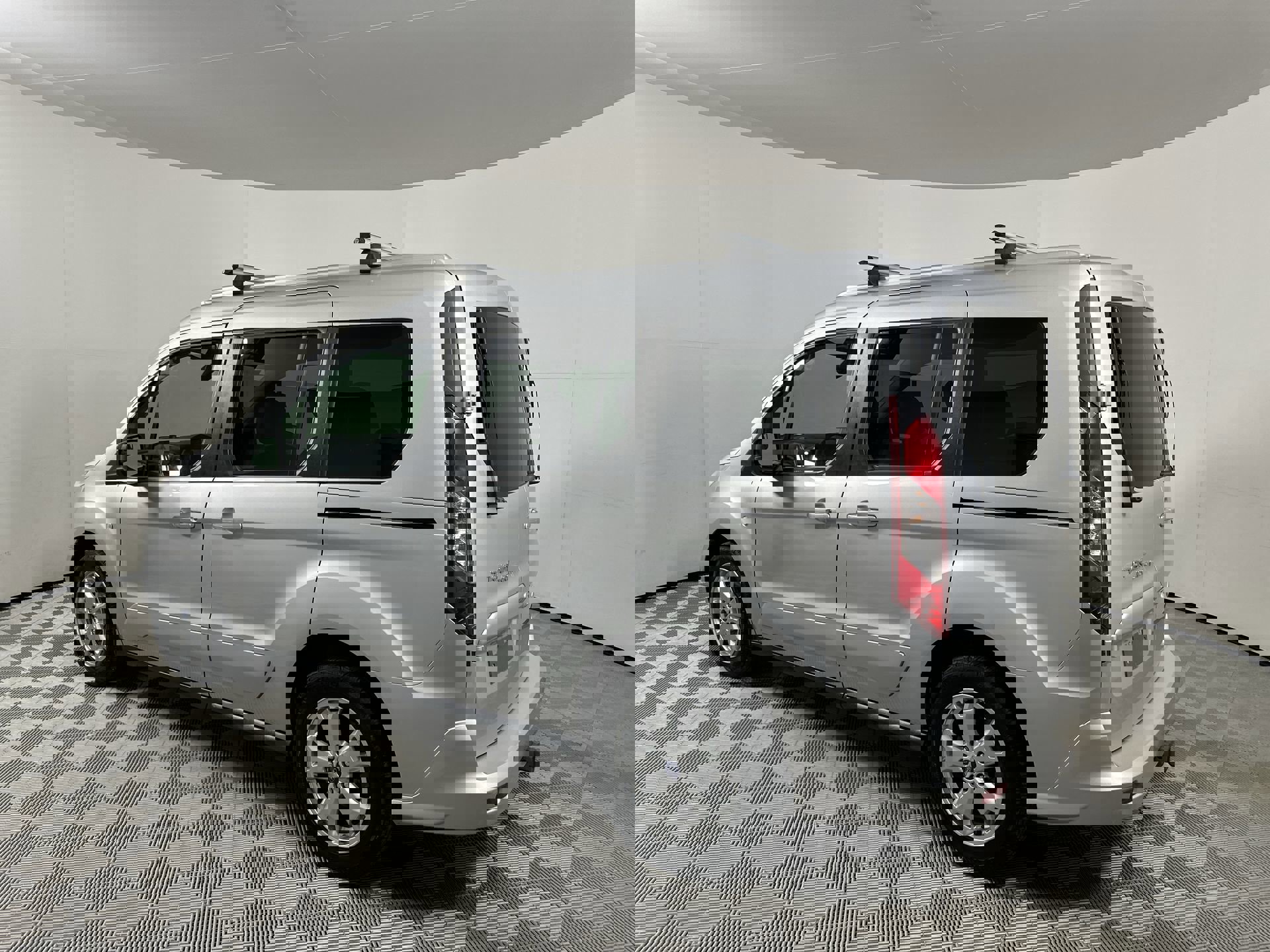 2014 Ford Transit Connect XLT photo 3