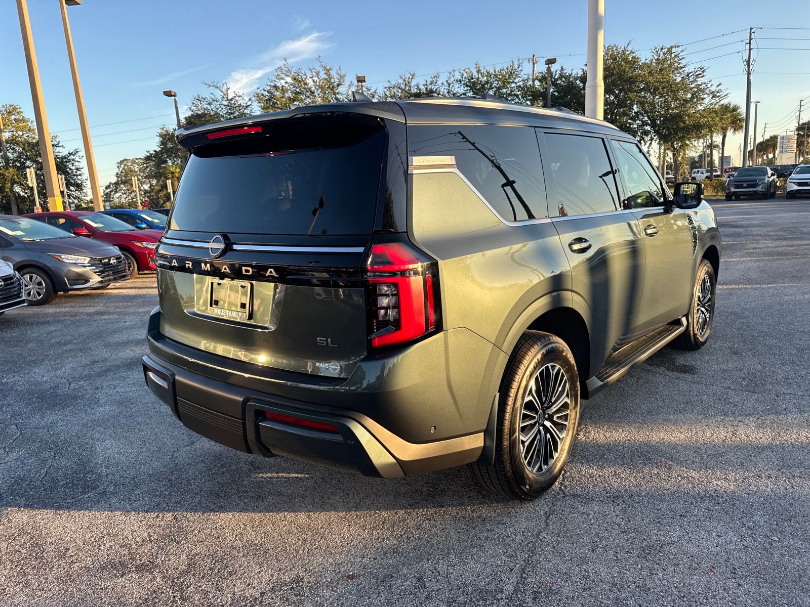 2026 Nissan Armada SL photo 3