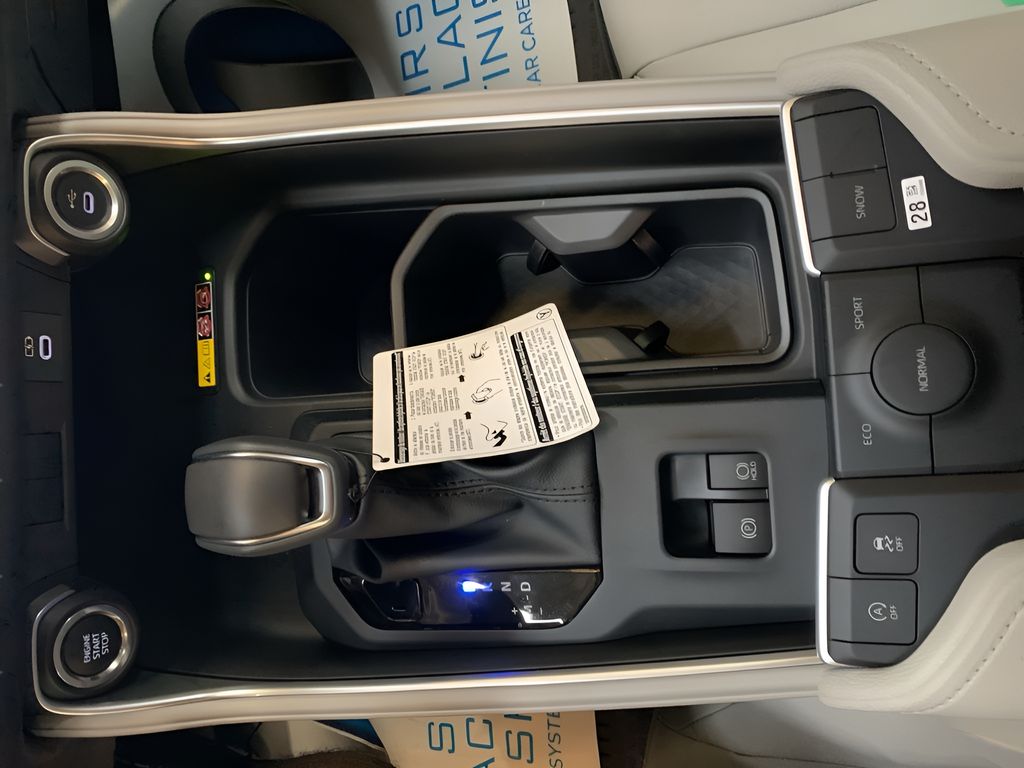 2025 Toyota Grand Highlander XLE photo 18