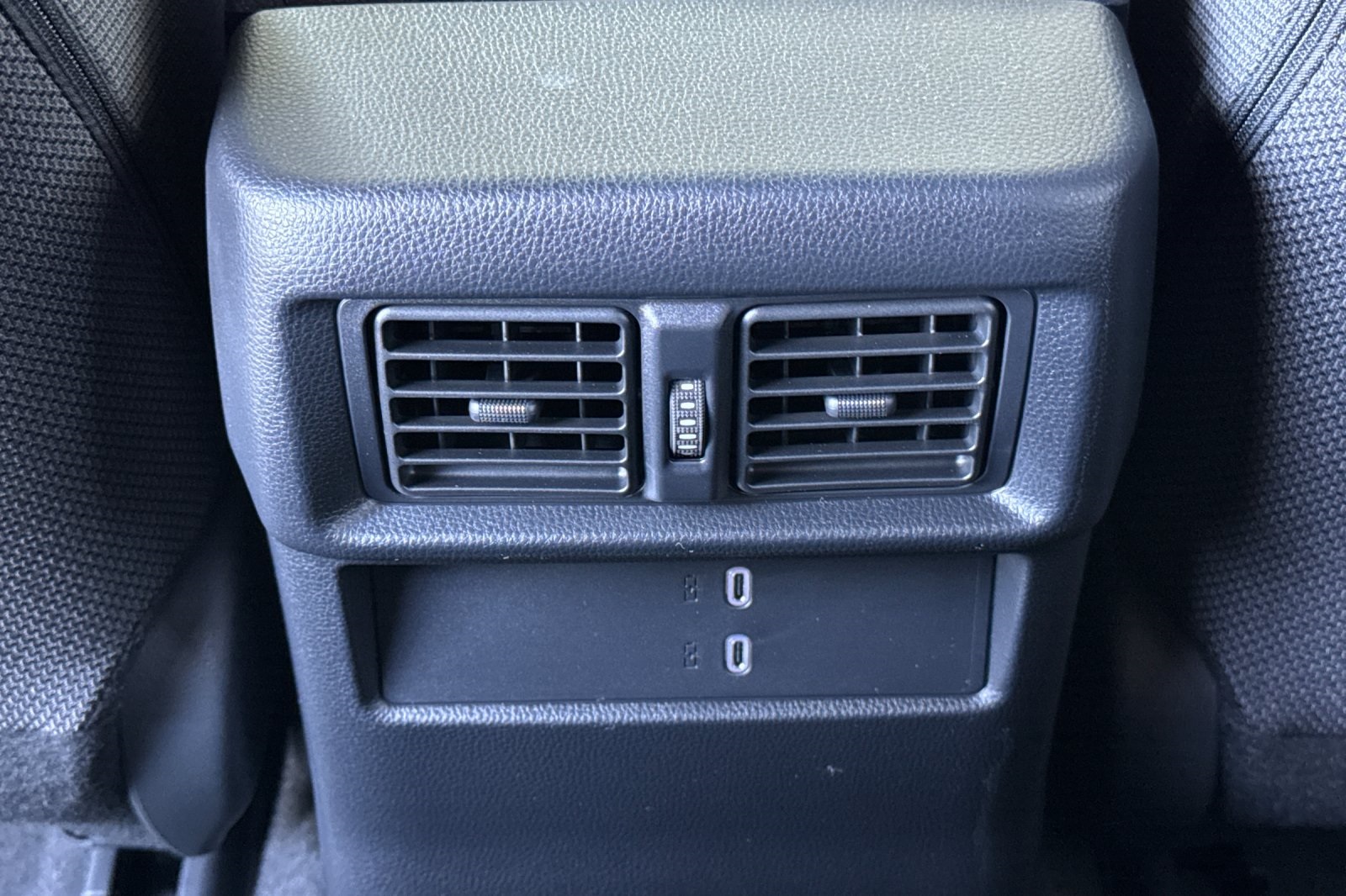 2025 Toyota 4Runner SR5 photo 14
