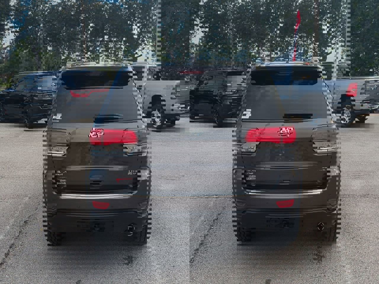 2019 Jeep Grand Cherokee Limited photo 3