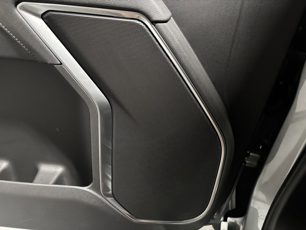 2026 Chevrolet Silverado 1500 LT photo 10