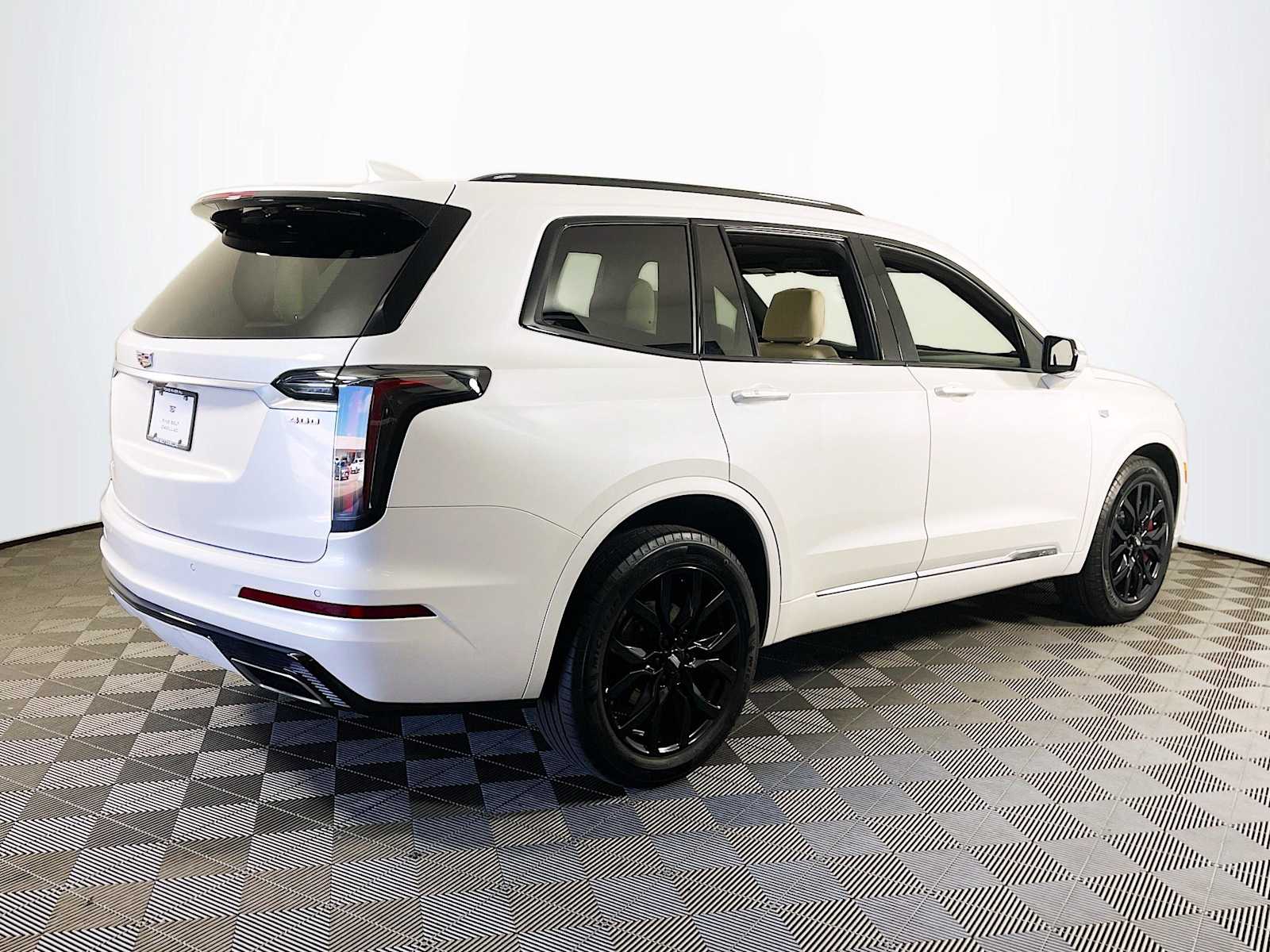 2024 Cadillac XT6 Sport photo 4