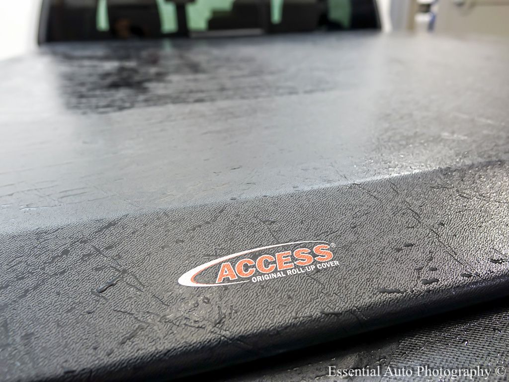 2023 GMC CANYON - Image 25