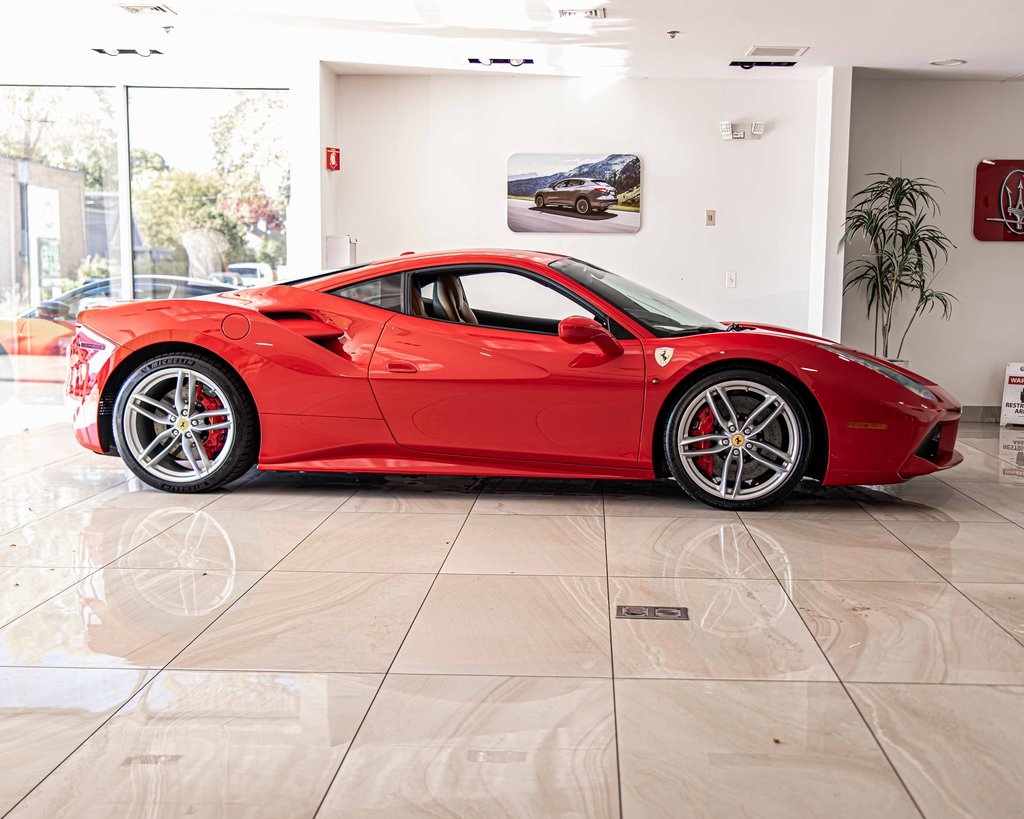 2018 FERRARI 488 - Image 11