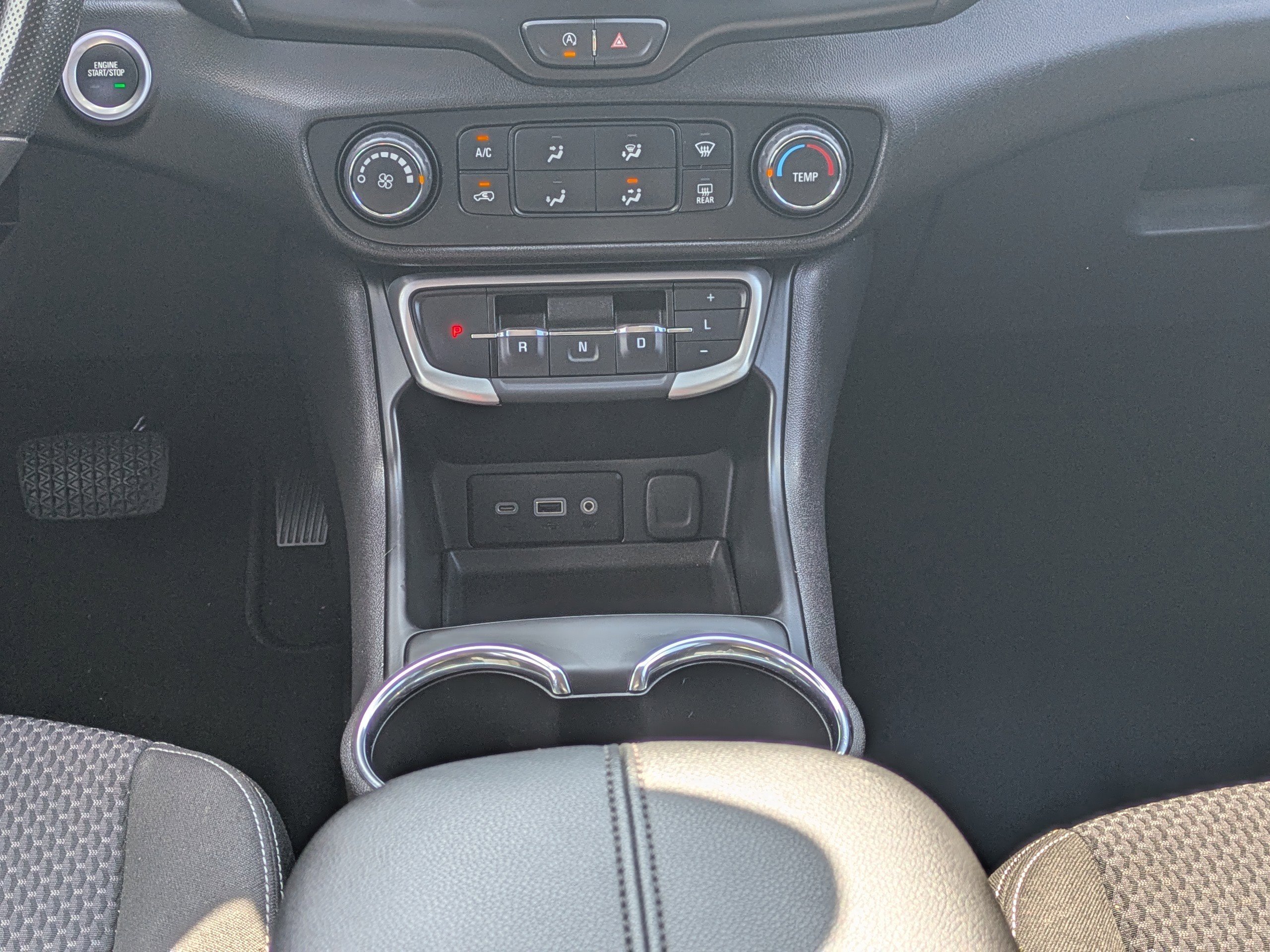 2024 Gmc Terrain SLE photo 15