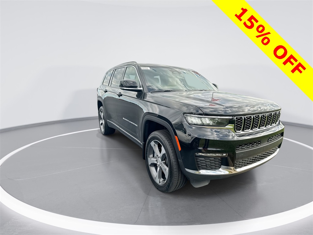 2025 Jeep Grand Cherokee Limited photo 2