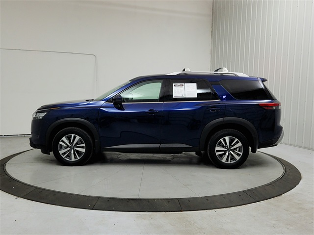 2024 Nissan Pathfinder SL photo 4