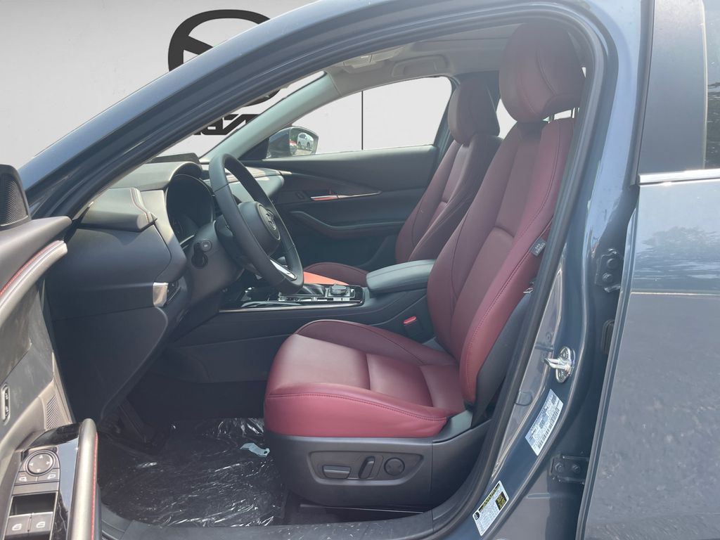 2025 Mazda CX-30 2.5 S Carbon photo 10