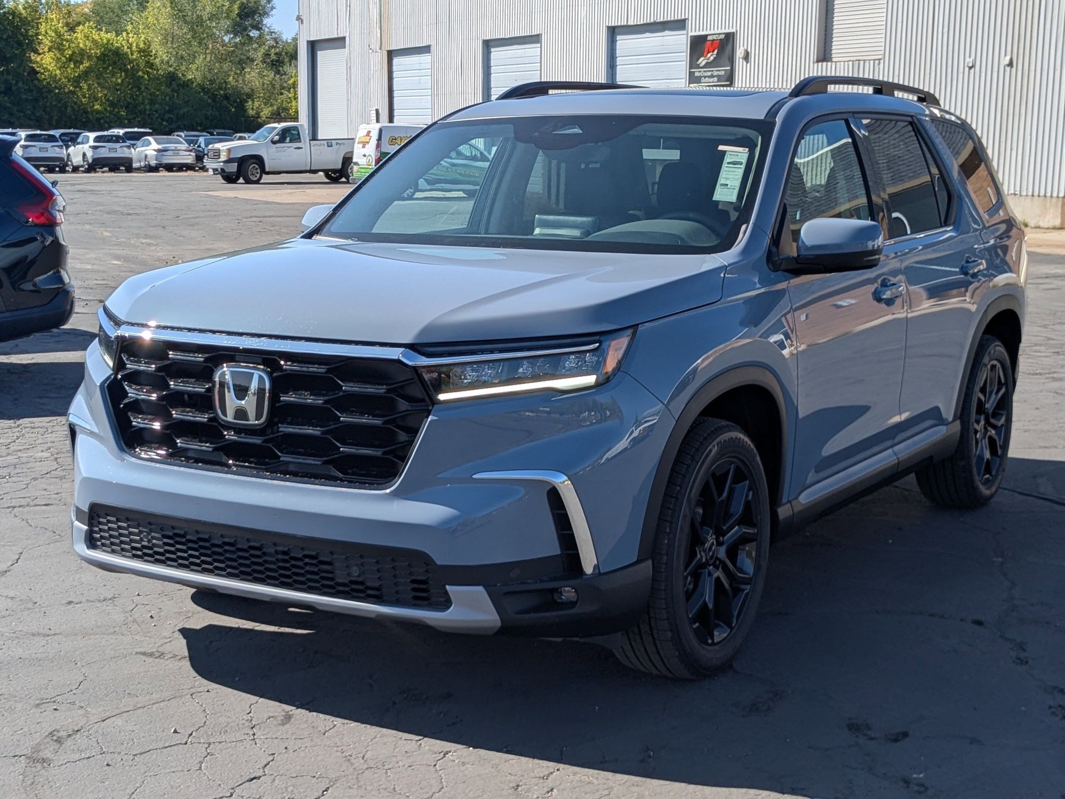 2025 Honda Pilot Touring photo 7