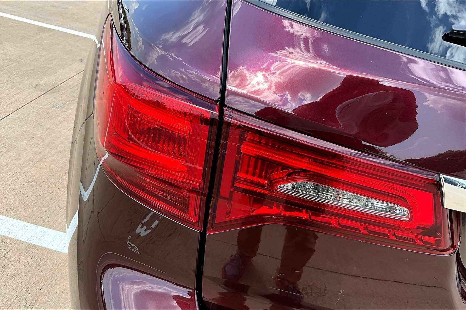 2016 Acura MDX Advance photo 28