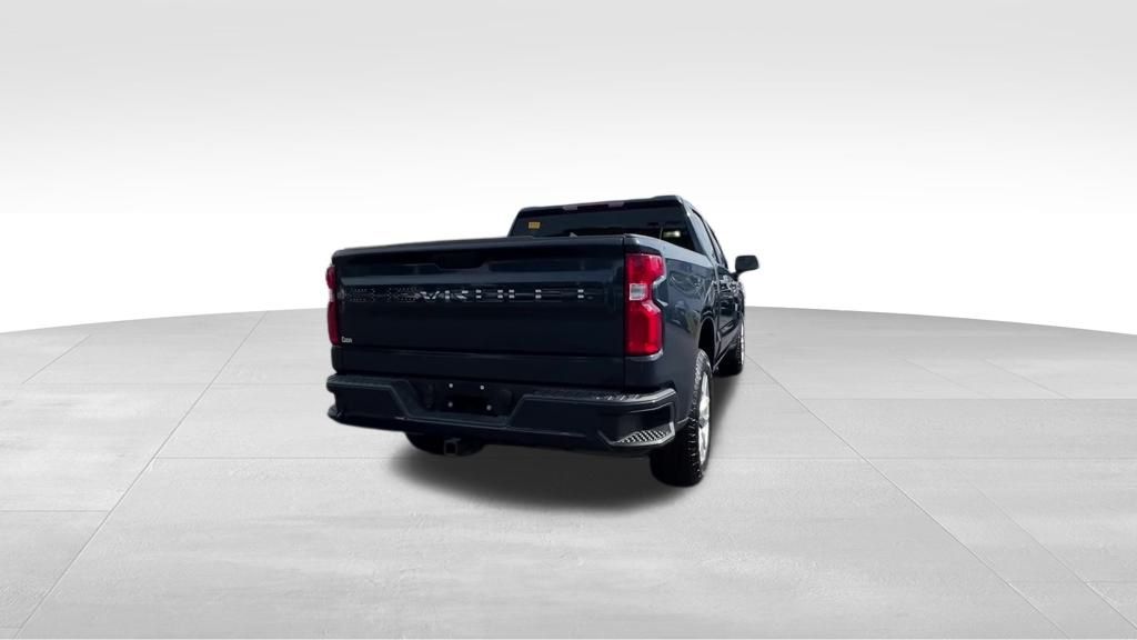 2021 Chevrolet Silverado 1500 Custom photo 4
