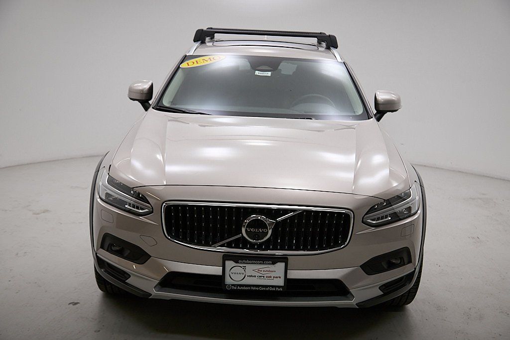 2026 VOLVO V90CC - Image 5