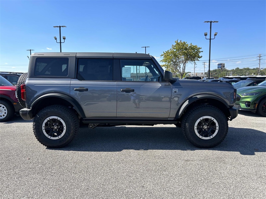 2025 Ford Bronco Big Bend photo 3
