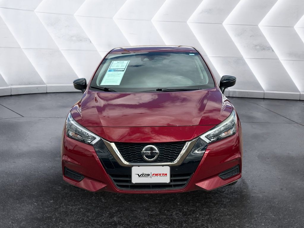 2022 Nissan Versa 1.6 SR photo 2