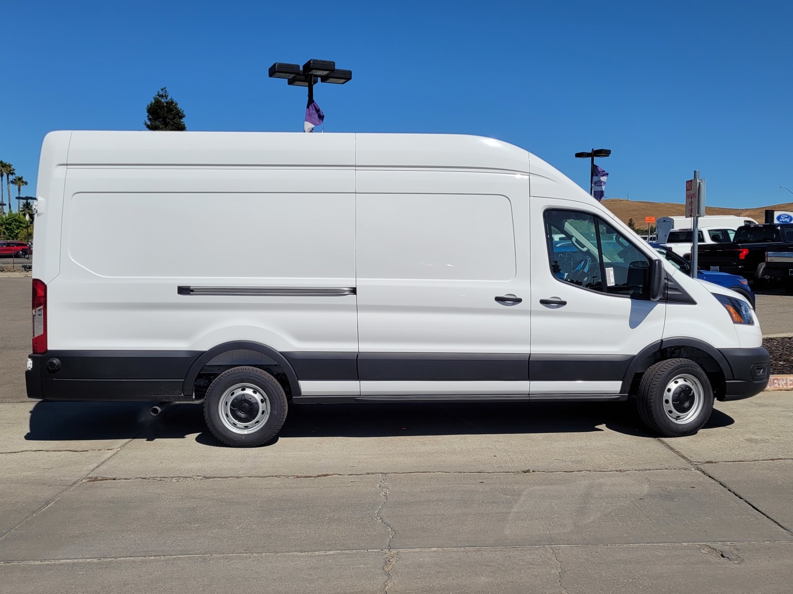2025 Ford Transit Cargo Van photo 3