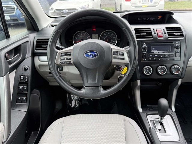 2014 Subaru Forester 2.5i photo 16