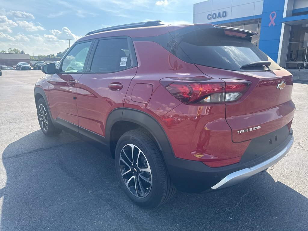 2026 Chevrolet Trailblazer LT photo 3
