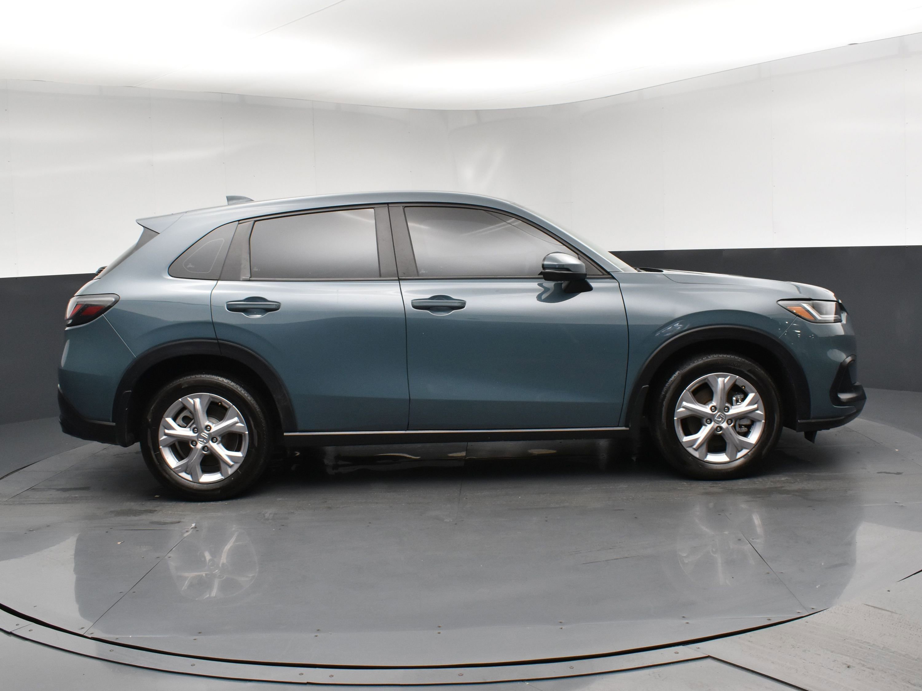 2024 Honda HR-V LX photo 3