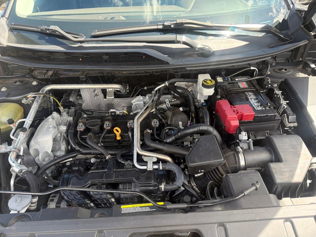 2021 Nissan Rogue SV photo 11