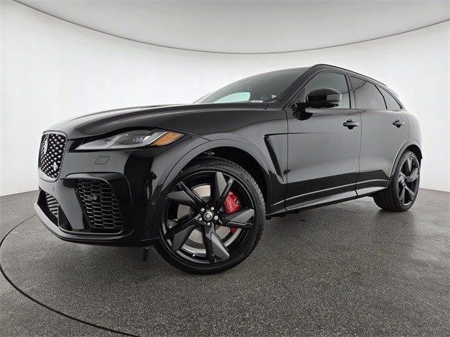 2025 Jaguar F-PACE SVR's photo