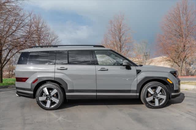 2025 Hyundai Santa Fe Limited Sport photo 2