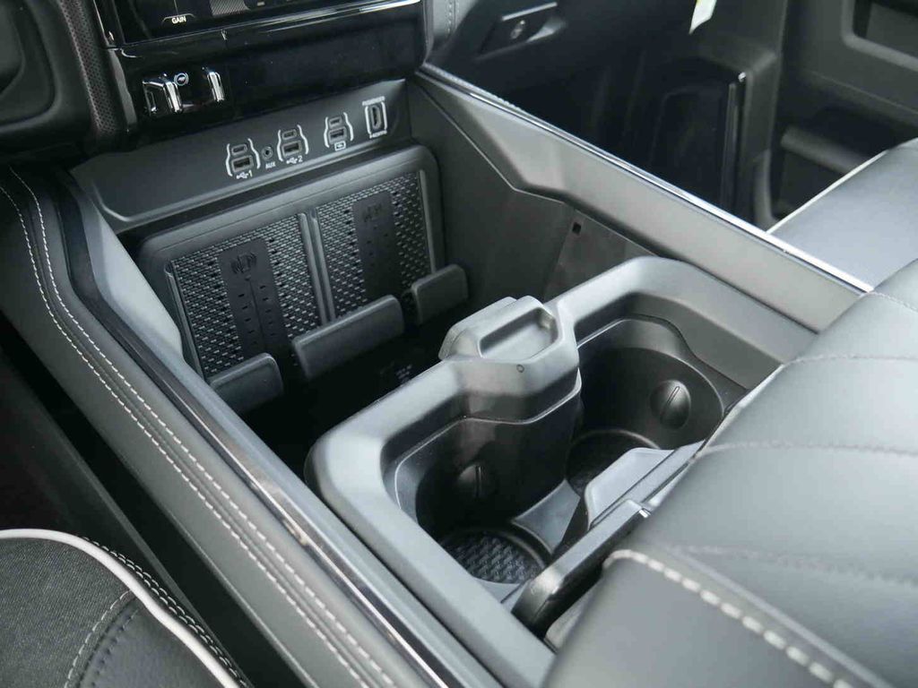 2025 Ram 2500 Limited photo 31