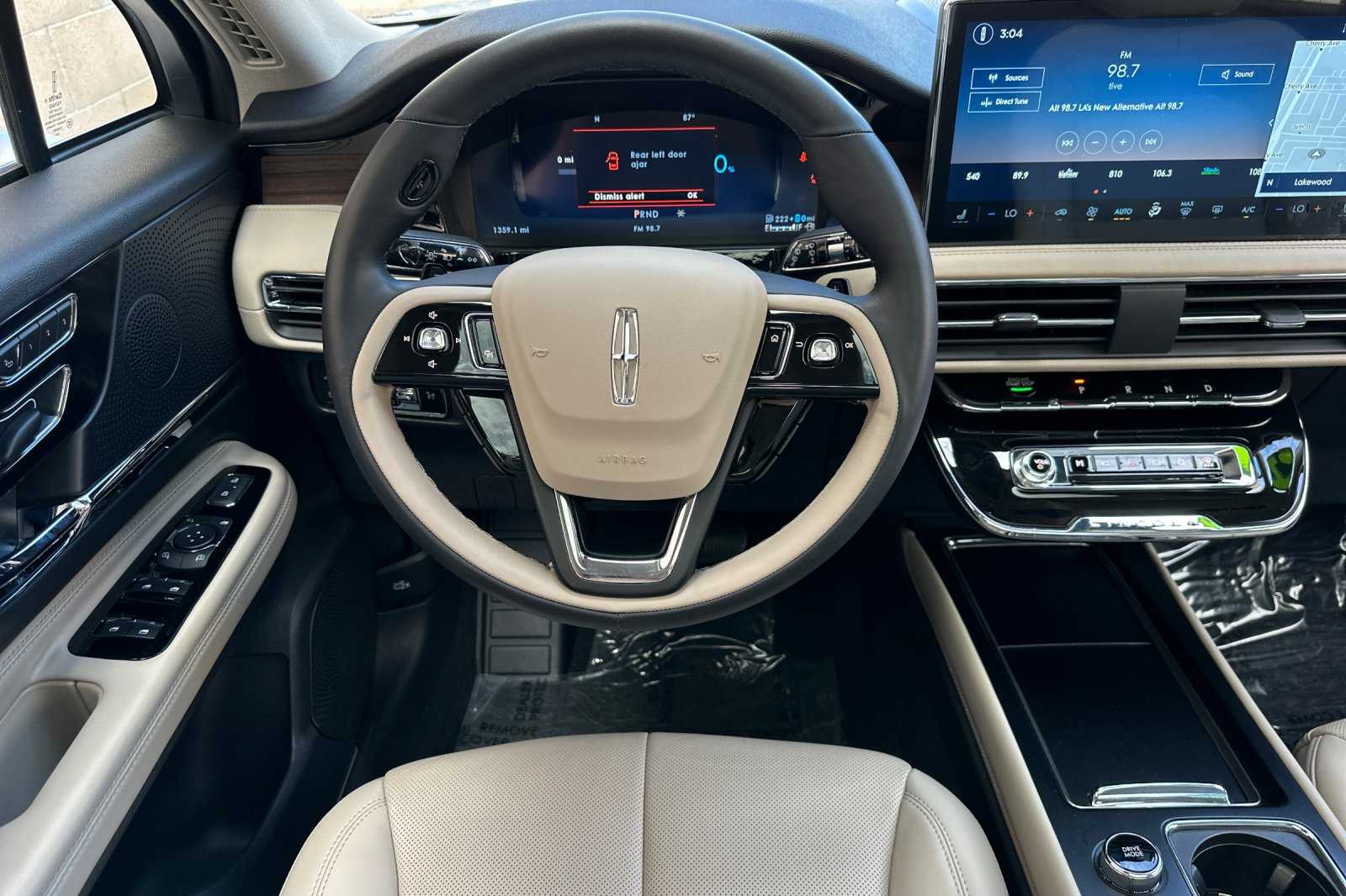 2025 Lincoln Corsair Grand Touring photo 15