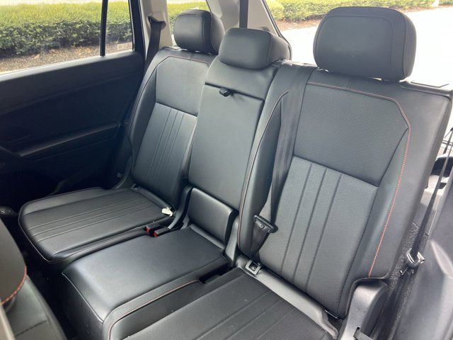 2024 Volkswagen Tiguan Wolfsburg Edition photo 12