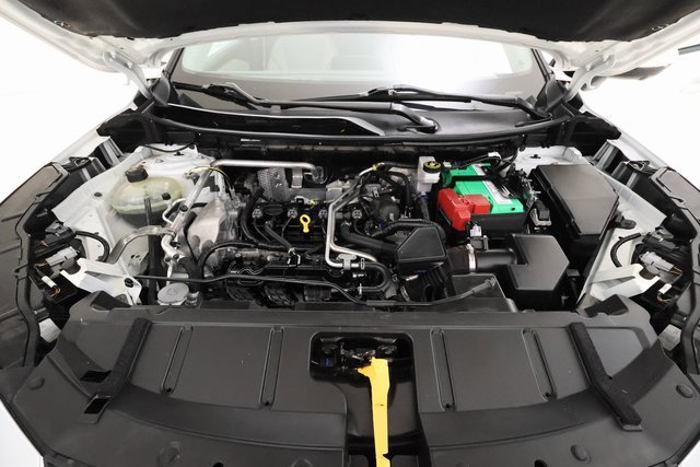2021 Nissan Rogue SV photo 3