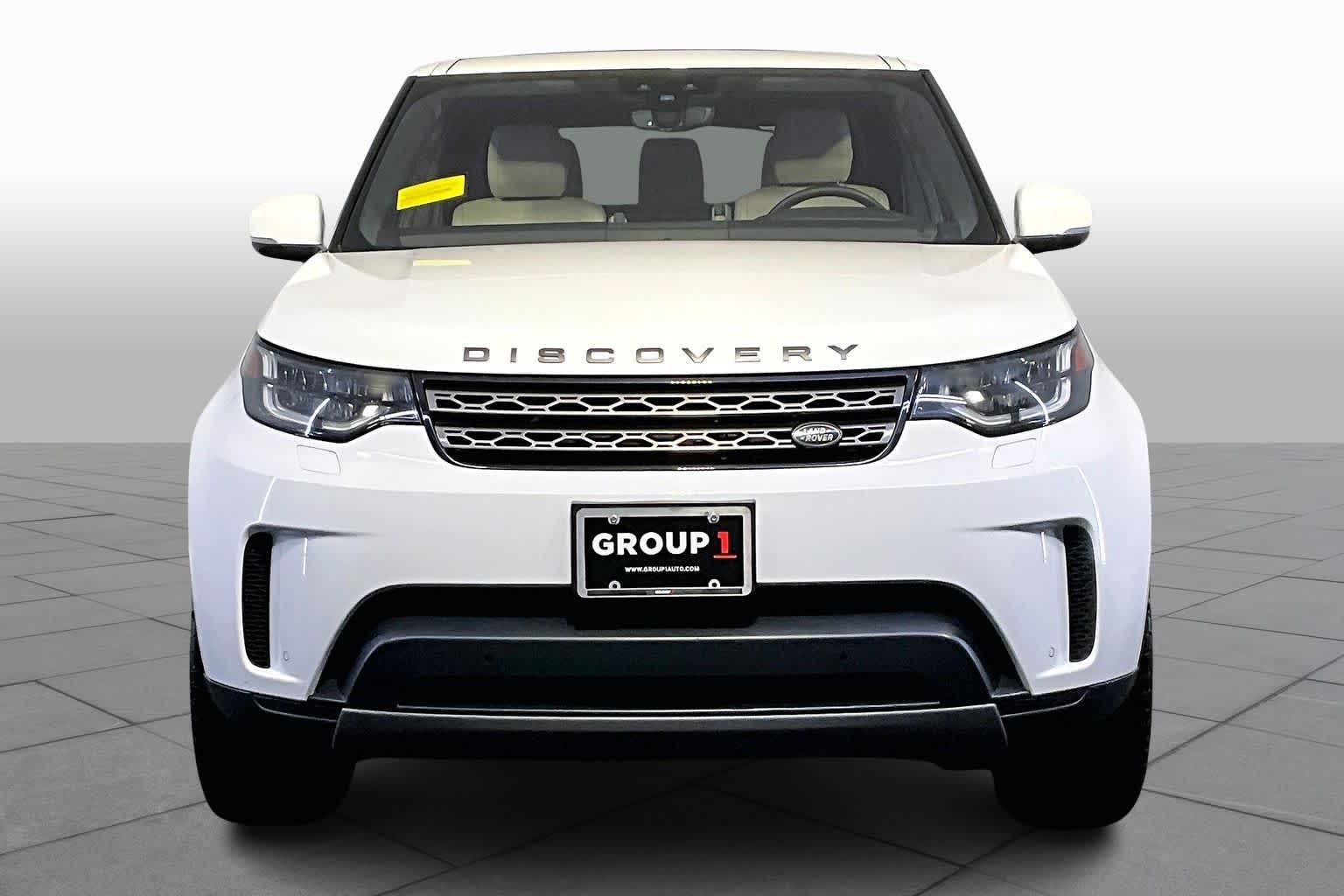 2020 Land Rover Discovery SE photo 3